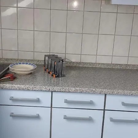 Lea 3 Raum Maisonette Apartment